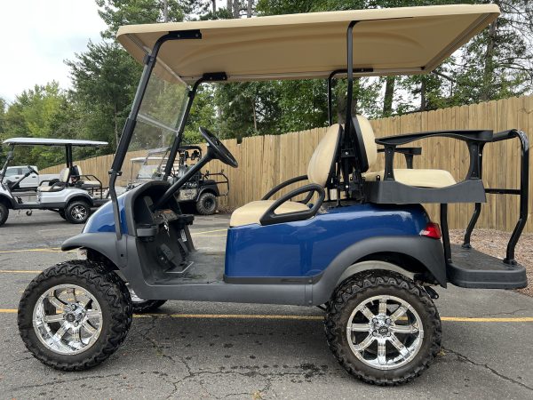 2012 Club Car Precedent electric (lifted) blue - Image 2