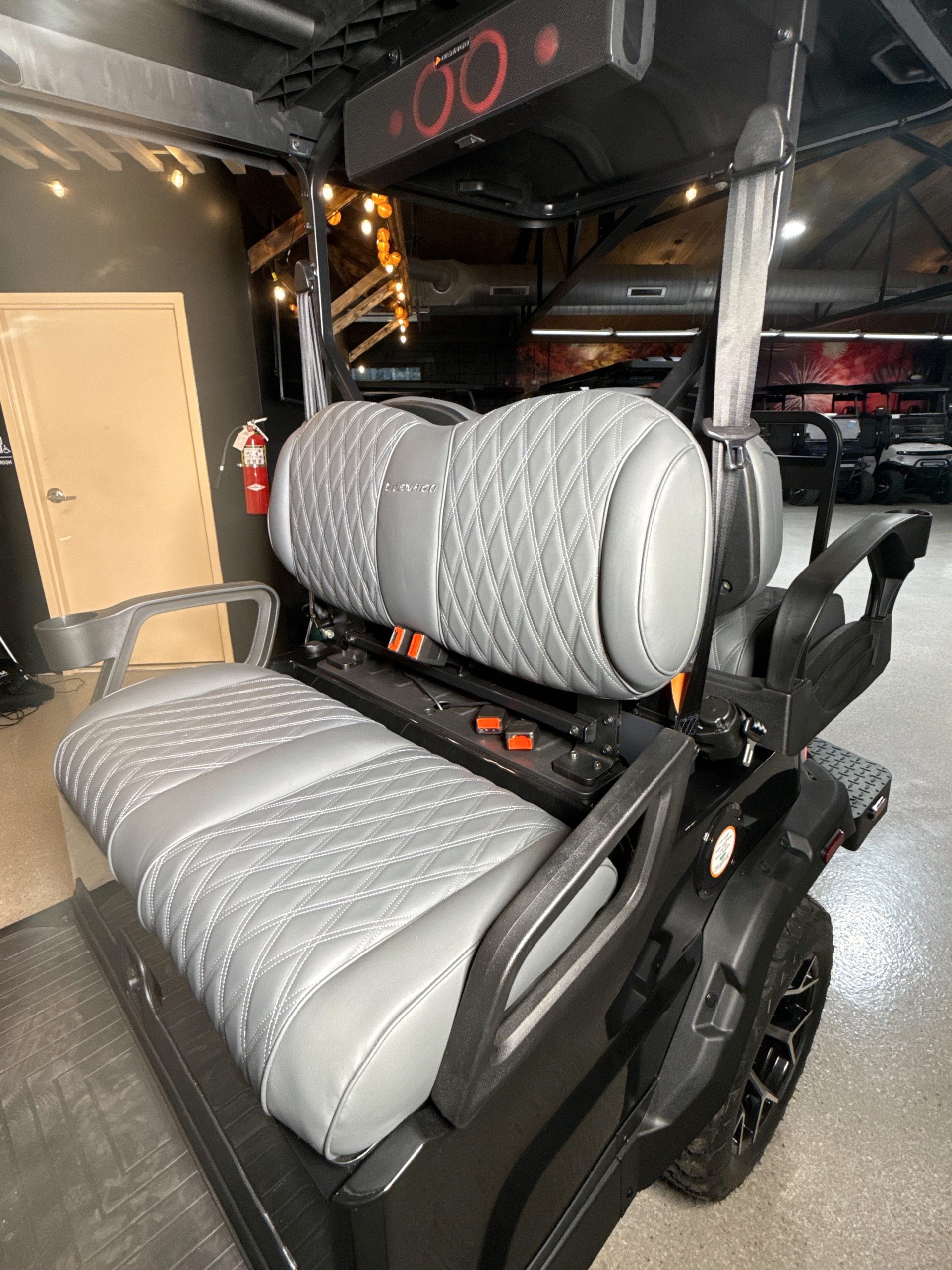 2025 Denago Rover XL6 (Lithium) Black - Image 8